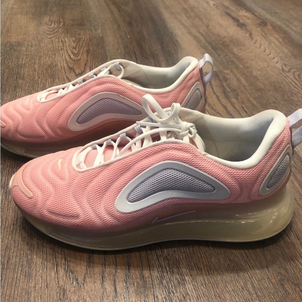 Nike Air Max 720 Women’s Shoes Size 9